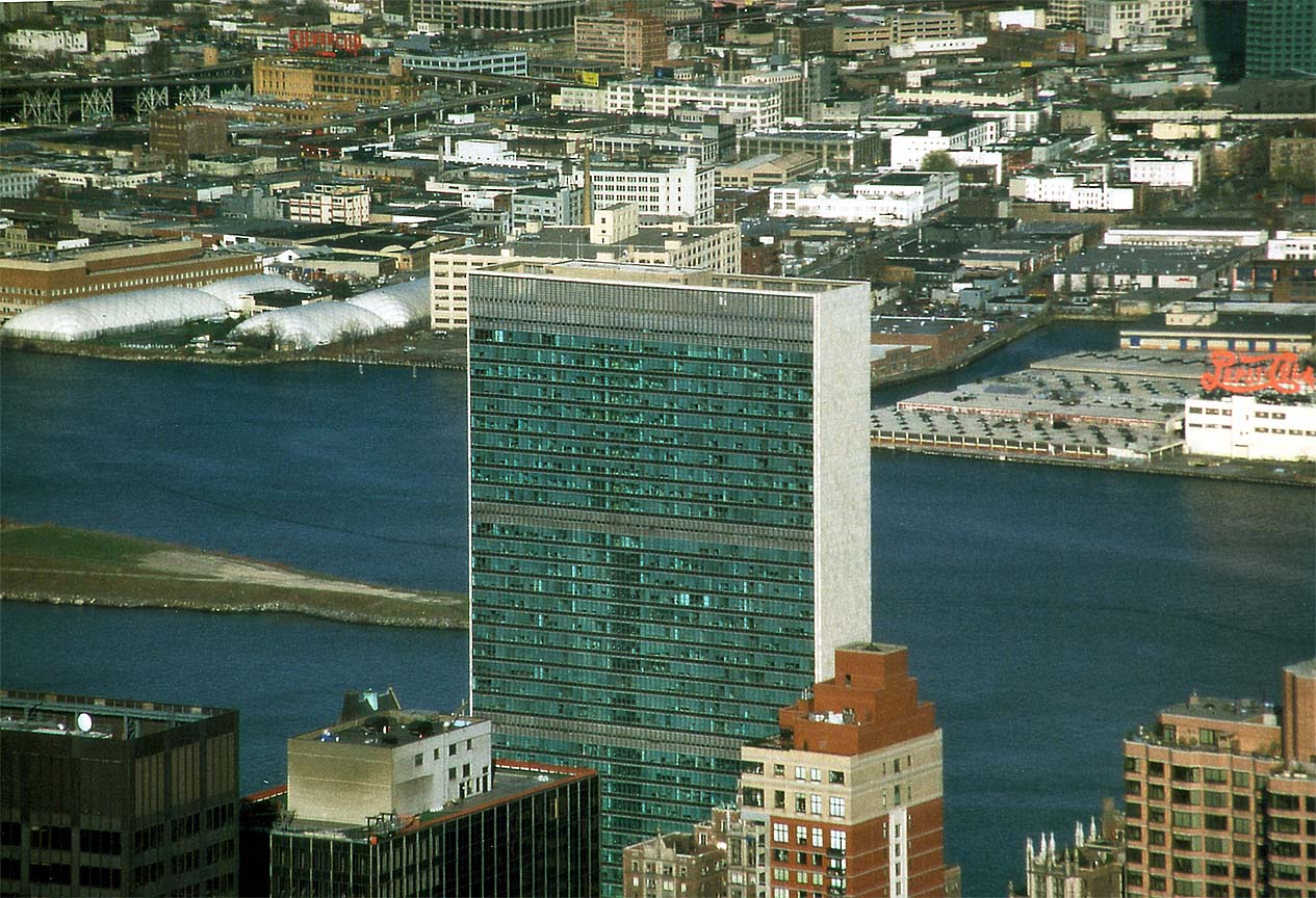 Фото здания оон в нью йорке