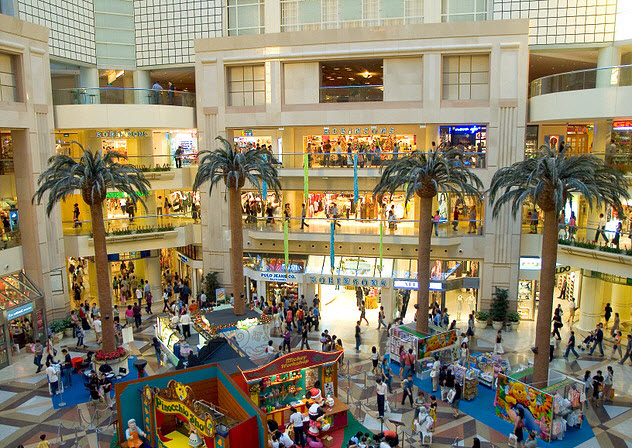Raffles-City-shopping-complex